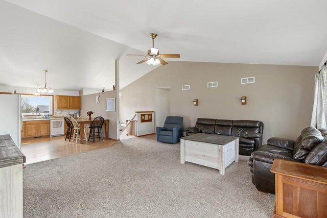 1055 Goehl Road, Waterloo, WI 53594