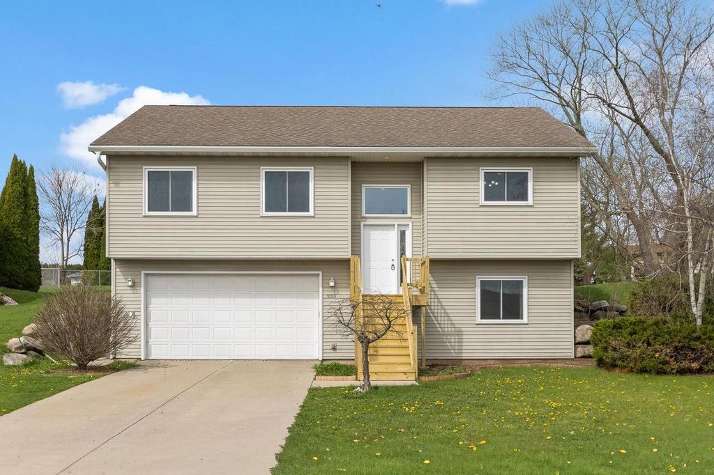 1055 Goehl Road, Waterloo, WI 53594