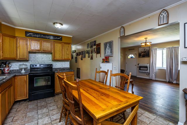 609 State Hwy 2036, Letcher, KY 41832