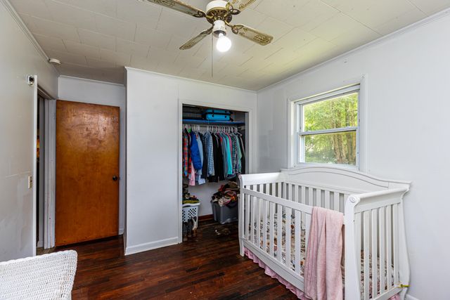 609 State Hwy 2036, Letcher, KY 41832