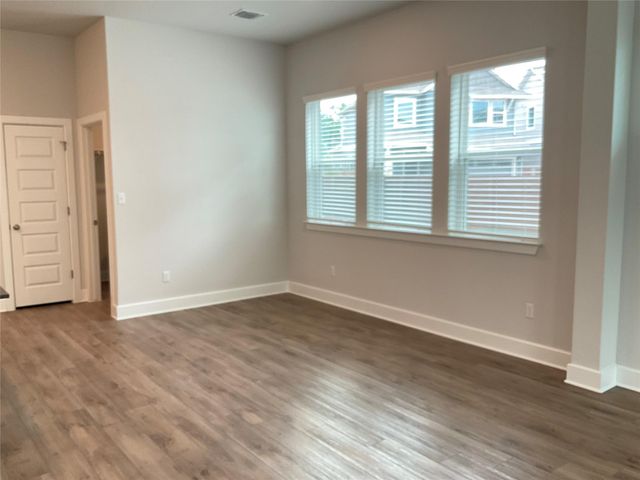 3000 Chisholm Trail RD 27, Round Rock, TX 78681