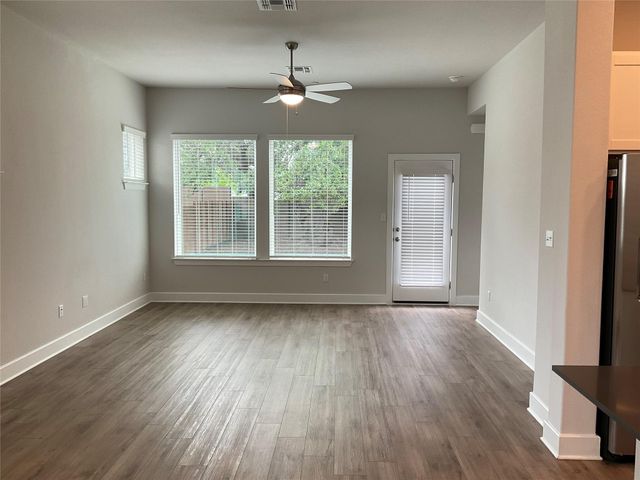3000 Chisholm Trail RD 27, Round Rock, TX 78681