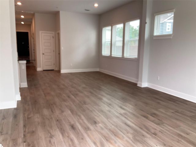 3000 Chisholm Trail RD 27, Round Rock, TX 78681