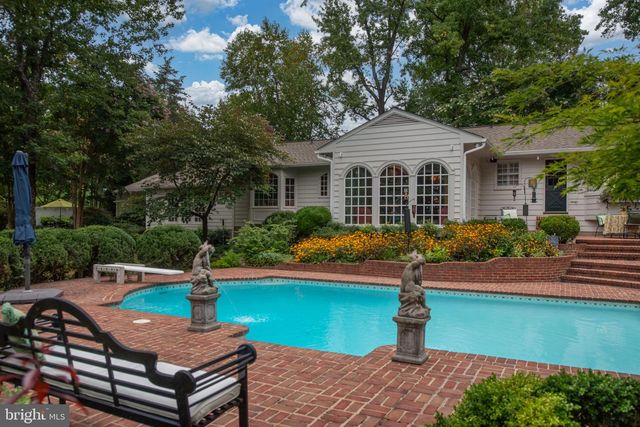 17 NELSON ST, Fredericksburg, VA 22405