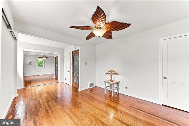 138 ROCKWOOD RD, Newtown Square, PA 19073