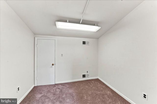 138 ROCKWOOD RD, Newtown Square, PA 19073