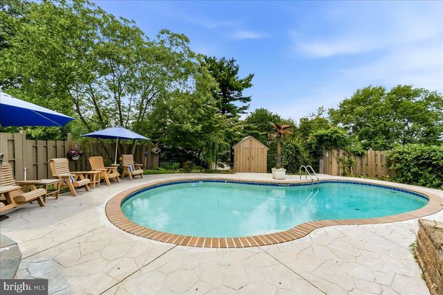138 ROCKWOOD RD, Newtown Square, PA 19073