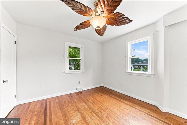 138 ROCKWOOD RD, Newtown Square, PA 19073