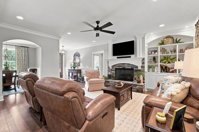190 Jordan Cm Road, Bon Aqua, TN 37025
