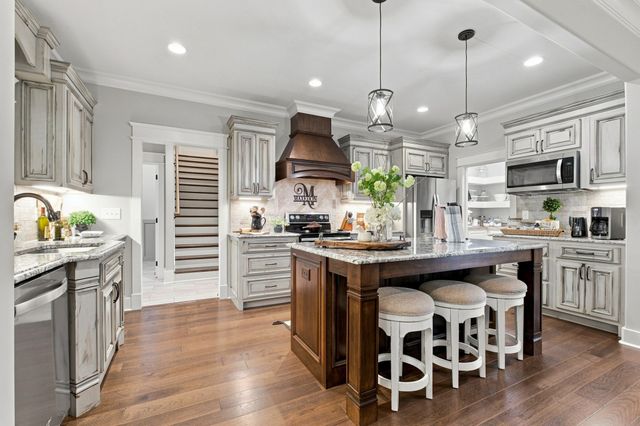 190 Jordan Cm Road, Bon Aqua, TN 37025