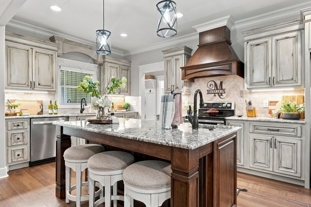 190 Jordan Cm Road, Bon Aqua, TN 37025