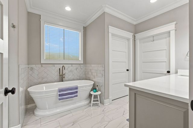 190 Jordan Cm Road, Bon Aqua, TN 37025