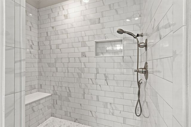 190 Jordan Cm Road, Bon Aqua, TN 37025