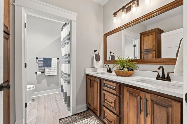 190 Jordan Cm Road, Bon Aqua, TN 37025