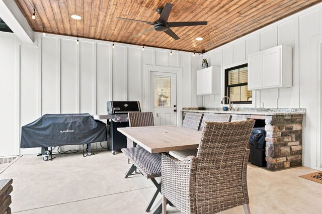 190 Jordan Cm Road, Bon Aqua, TN 37025