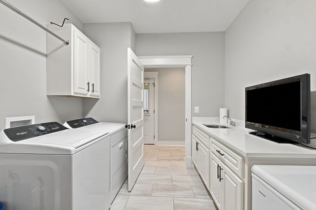190 Jordan Cm Road, Bon Aqua, TN 37025