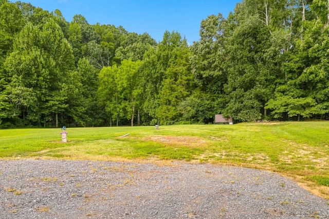 190 Jordan Cm Road, Bon Aqua, TN 37025