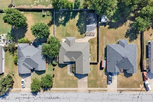 800 Harvest Street, Centerton, AR 72719