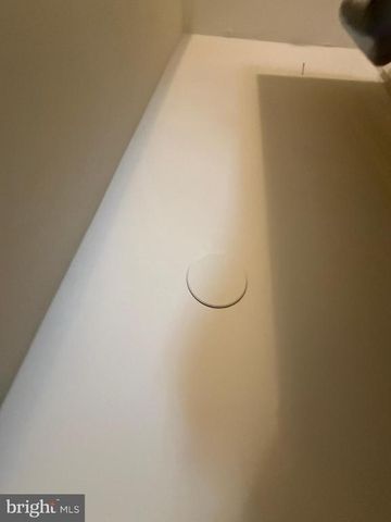 4 MANCHESTER CT, Fredericksburg, VA 22408