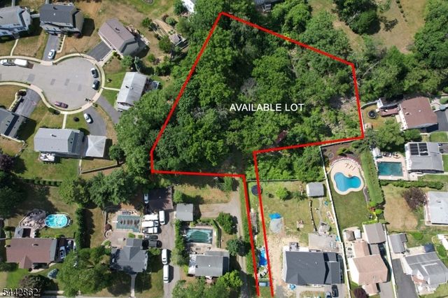 91 Minnisink Rd, Totowa Boro, NJ 07512