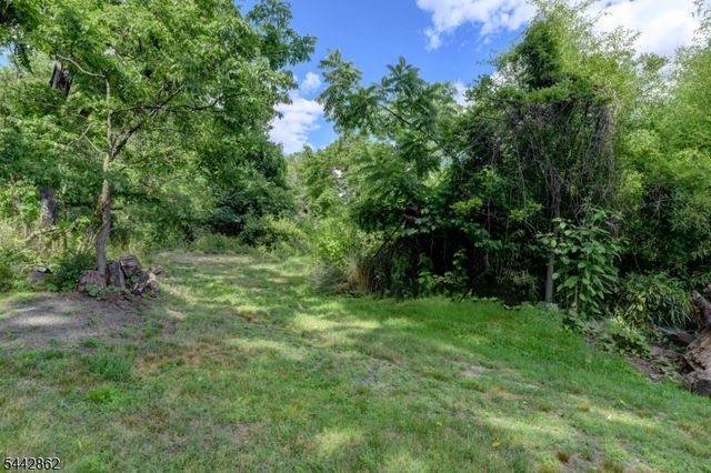 91 Minnisink Rd, Totowa Boro, NJ 07512