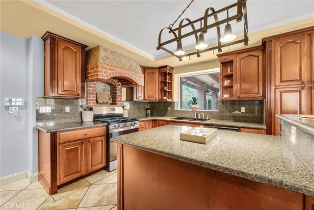 756 Jayson Court, Pomona, CA 91767