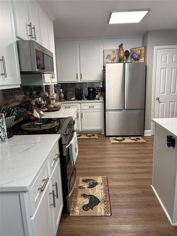 200 Cecil Way, Mcdonough, GA 30252