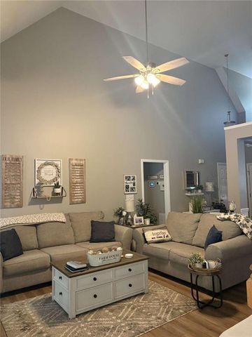 200 Cecil Way, Mcdonough, GA 30252