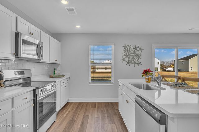7130 Woodline Drive SW, Sunset Beach, NC 28468