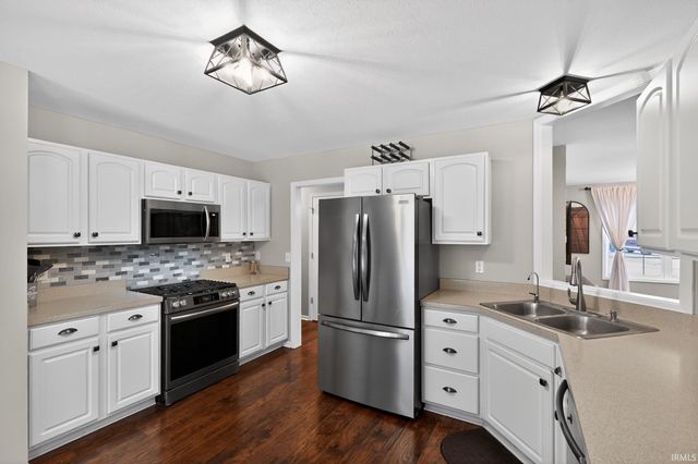 29870 Prairieview Farms Boulevard, Elkhart, IN 46514