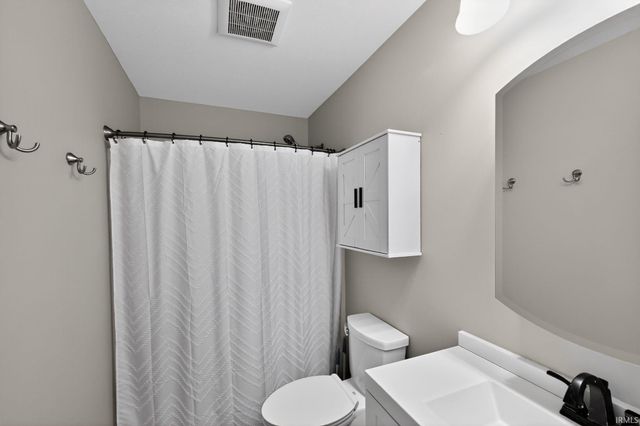 29870 Prairieview Farms Boulevard, Elkhart, IN 46514