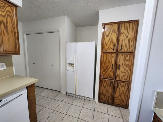 517 Harvest Hill Street, Lewisville, TX 75067