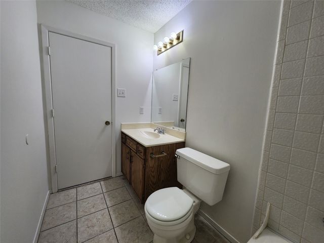 517 Harvest Hill Street, Lewisville, TX 75067