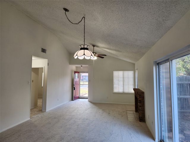 517 Harvest Hill Street, Lewisville, TX 75067