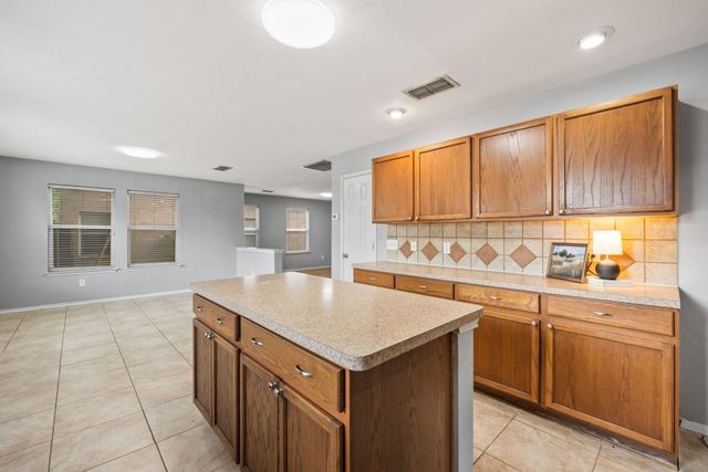 601 Amy Way, Euless, TX 76039