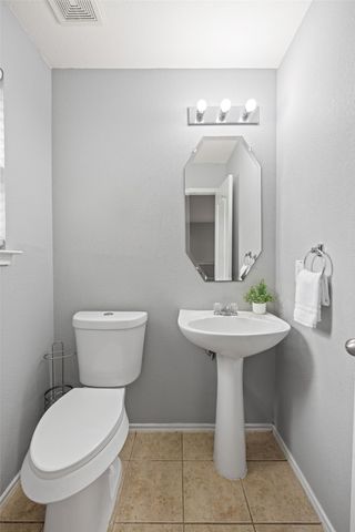 601 Amy Way, Euless, TX 76039