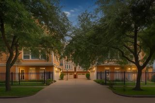 4216 Childress Street B, Houston, TX 77005