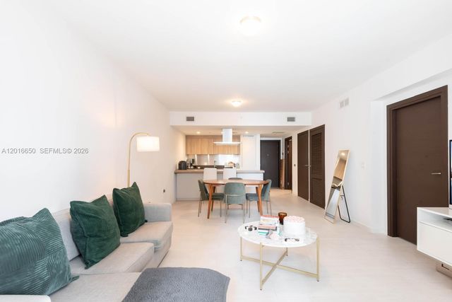1000 Brickell Plz 2603, Miami, FL 33131