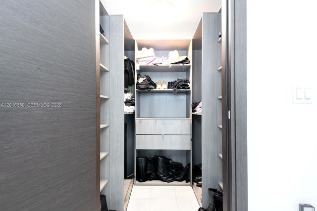 1000 Brickell Plz 2603, Miami, FL 33131