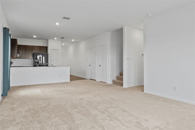 600 The Ugly WAY, Jarrell, TX 76537