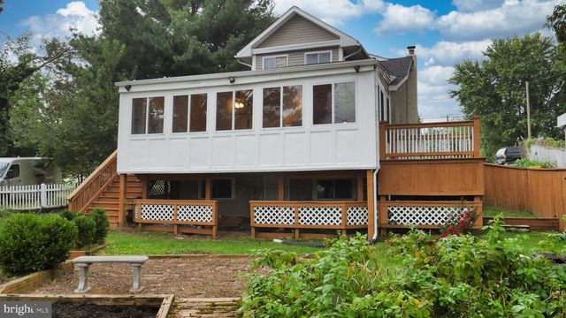 7833 LEYMAR RD, Glen Burnie, MD 21060
