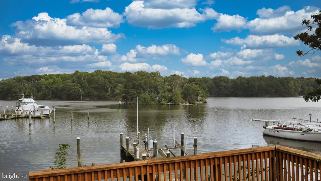 7833 LEYMAR RD, Glen Burnie, MD 21060