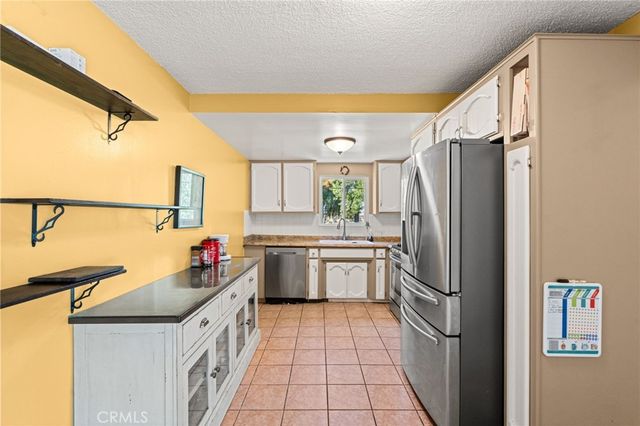 12978 11th, Yucaipa, CA 92399