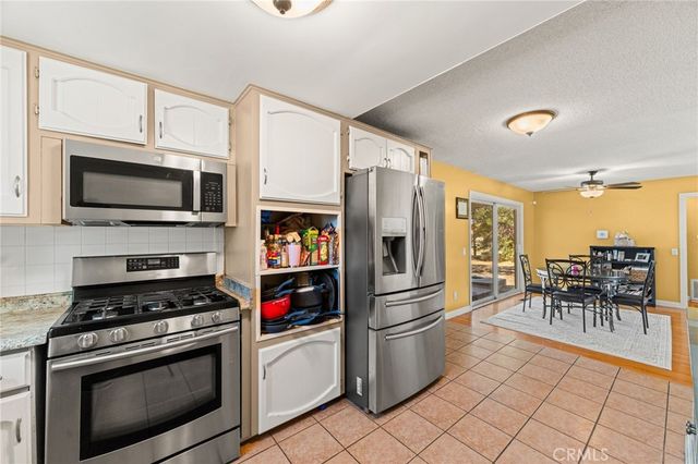 12978 11th, Yucaipa, CA 92399