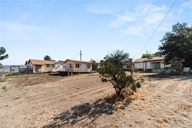 12978 11th, Yucaipa, CA 92399