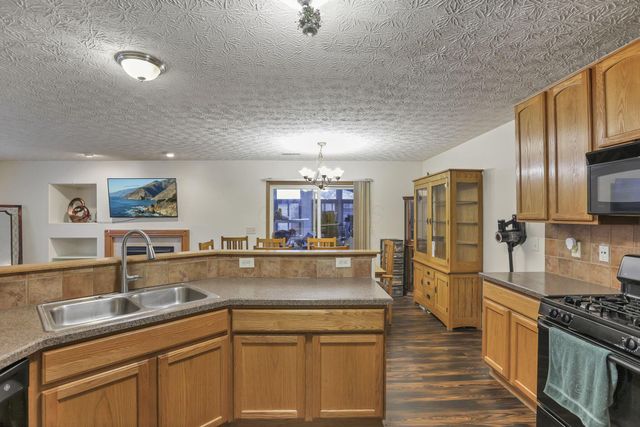 5739 Stonepath Drive, Hilliard, OH 43026