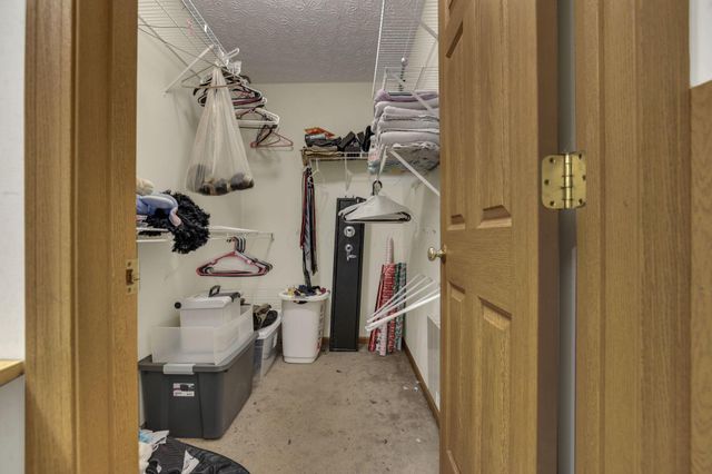 5739 Stonepath Drive, Hilliard, OH 43026