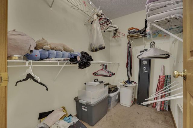 5739 Stonepath Drive, Hilliard, OH 43026