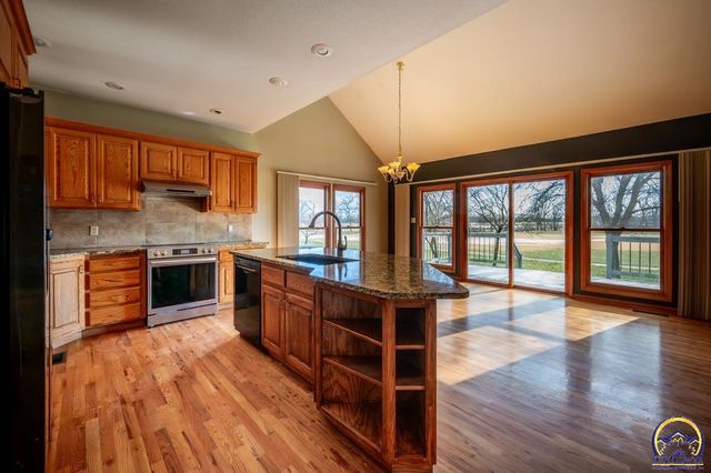 3807 SW Trevino CT, Topeka, KS 66610