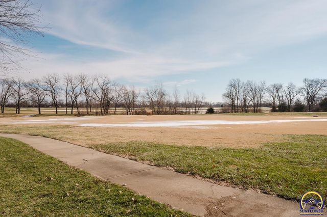 3807 SW Trevino CT, Topeka, KS 66610